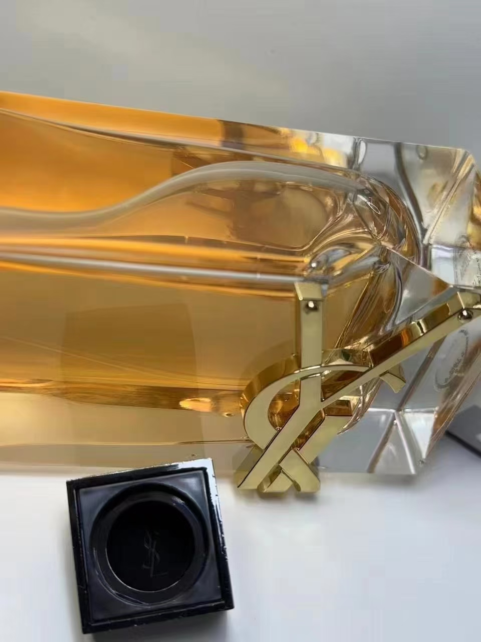 Saint Laurent perfume